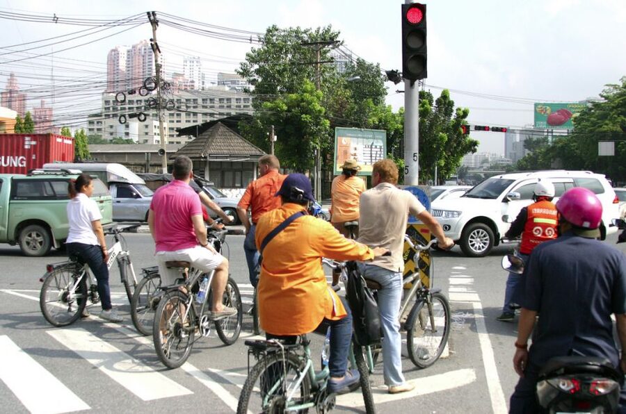 Bangkok: City Culture half-day Bike Tour - A Local Thai Lunch Before Returning
