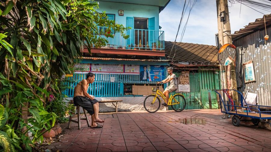Bangkok Classical Bicycle Tour - Starting in Chinatown near River City