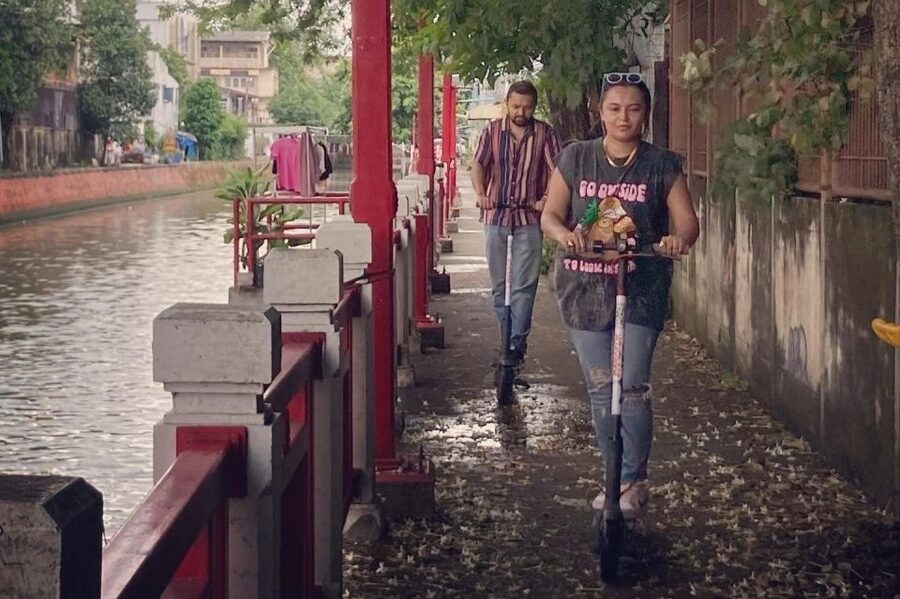 Bangkok : Old City Guided E-Scooter &/or Bike Tour - Who should book this ride?