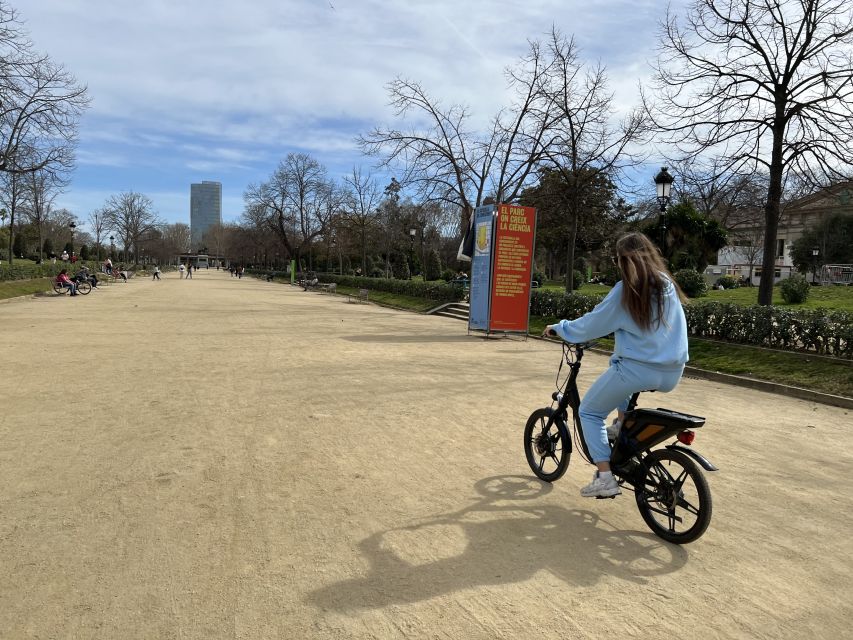 Barcelona: 3-Hour Montjuic Mountain E-Bike Guided Tour - A guide-led ride with room to adjust