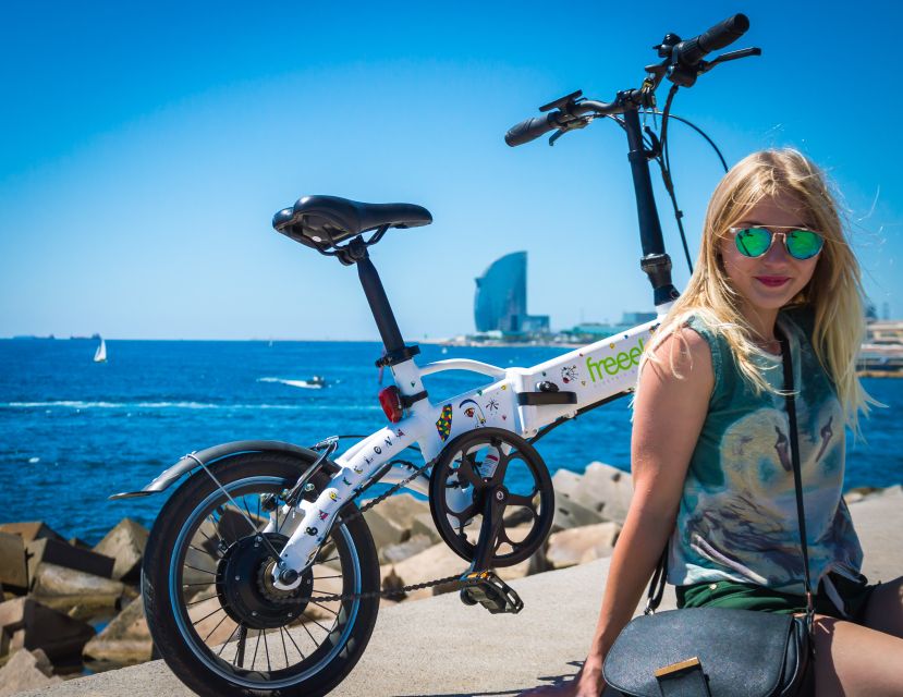 Barcelona: 4-Hour E-Bike Photography Tour - Tapas and a drink after four hours on the bike