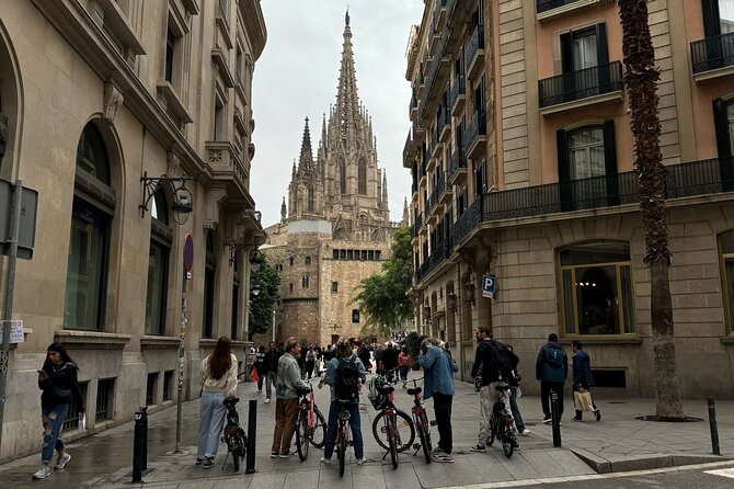 Barcelona: Bike or eBike Tour, Top Sights & Local Insights - Passeig de Gràcia and Barcelona’s modernist façades