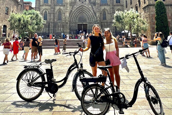 Barcelona E-Bike Photography Tour - Two Gaudi houses along Passeig de Gracia