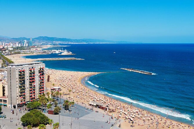 Barcelona eBike Beach Private Tour to Vineyards & Picnic - From Barcelona’s old town to the open coast