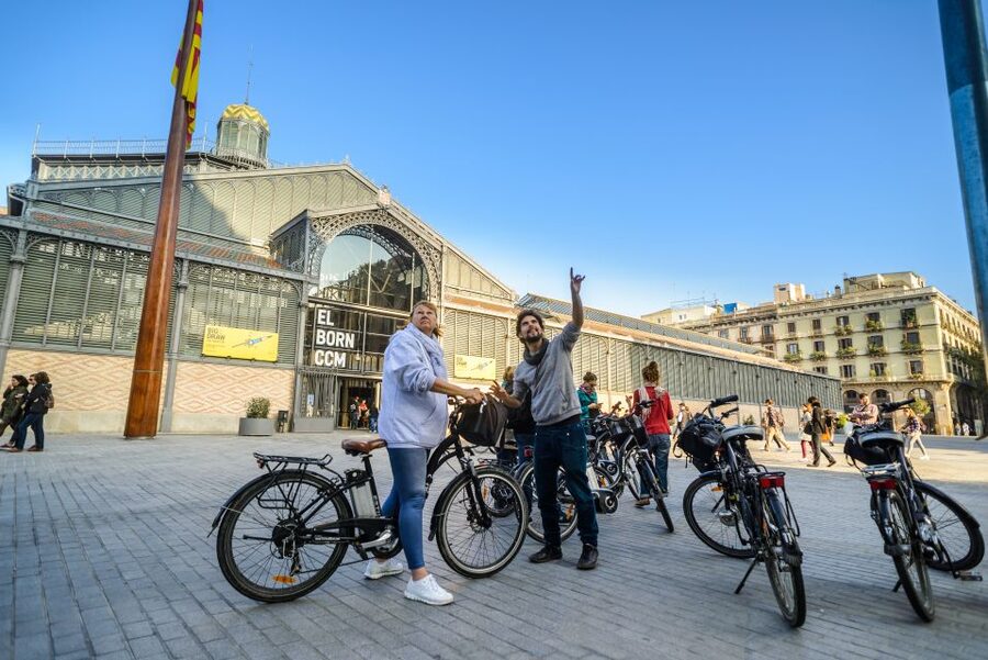 Barcelona eBike Tour with Wine and Tapas Experience - Back through the Old City