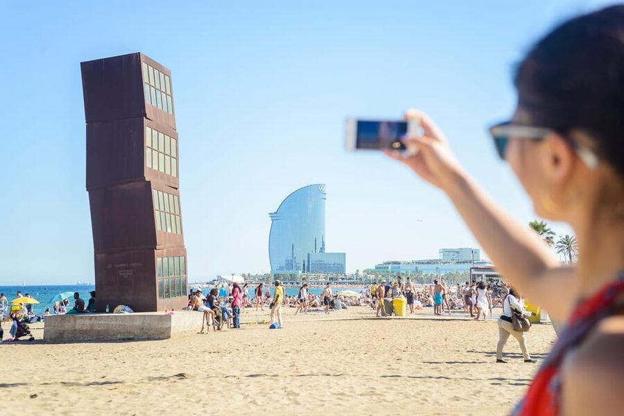 Barcelona eBike Tour with Wine and Tapas Experience - Starting in the Old City