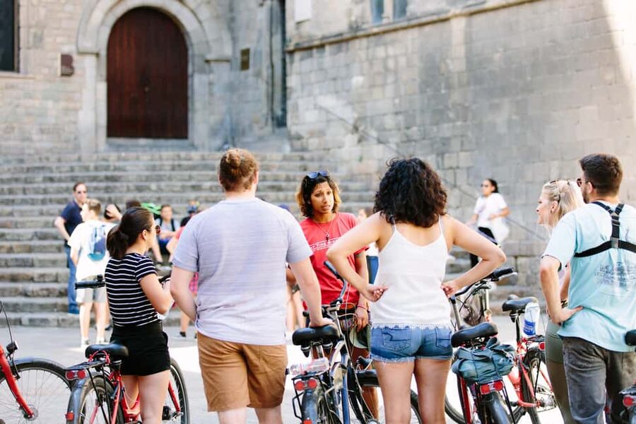 Barcelona: Guided Highlights Bike or eBike Tour (3 Hours) - Barcelona Cathedral and Palau de la Música