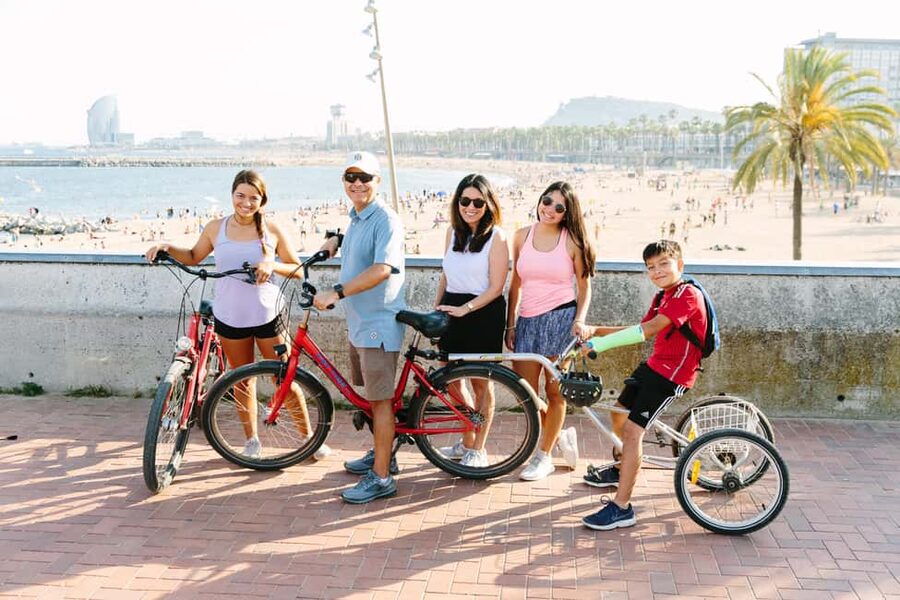 Barcelona: Guided Highlights Bike or eBike Tour (3 Hours) - From the city center to Olympic Port and the beach