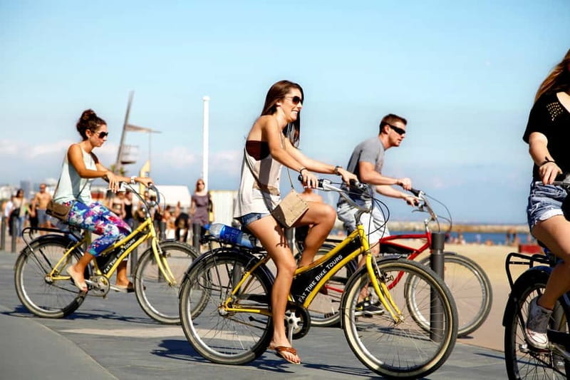 Barcelona: Guided Highlights Bike or eBike Tour (3 Hours) - Languages, value, and who should book