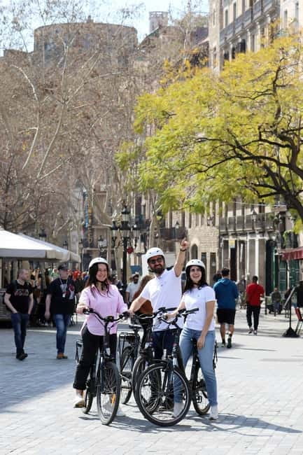 Barcelona: Tapas Tasting Tour by Regular Bike or E-Bike - Gaudí’s Eixample, from Casa Batlló to Casa Milà