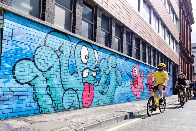 Belfast Bike Tours - David’s guiding style and the group size