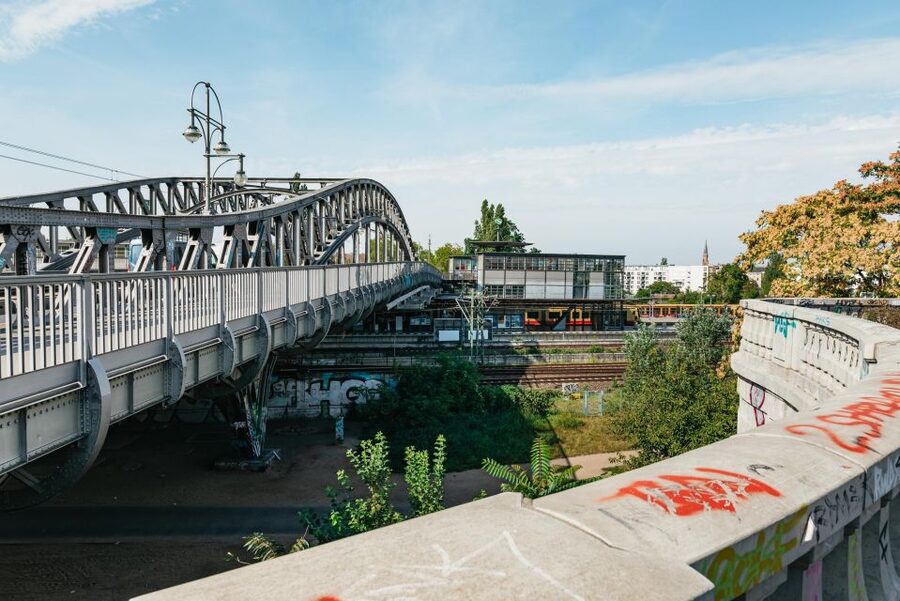 Berlin: Cold War & Berlin Wall History Guided Bike Tour - Bernauerstraße and the human cost of division