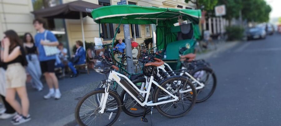 Berlin (E)Bike Tour Historical Highlights in Small groups - Key points at a glance