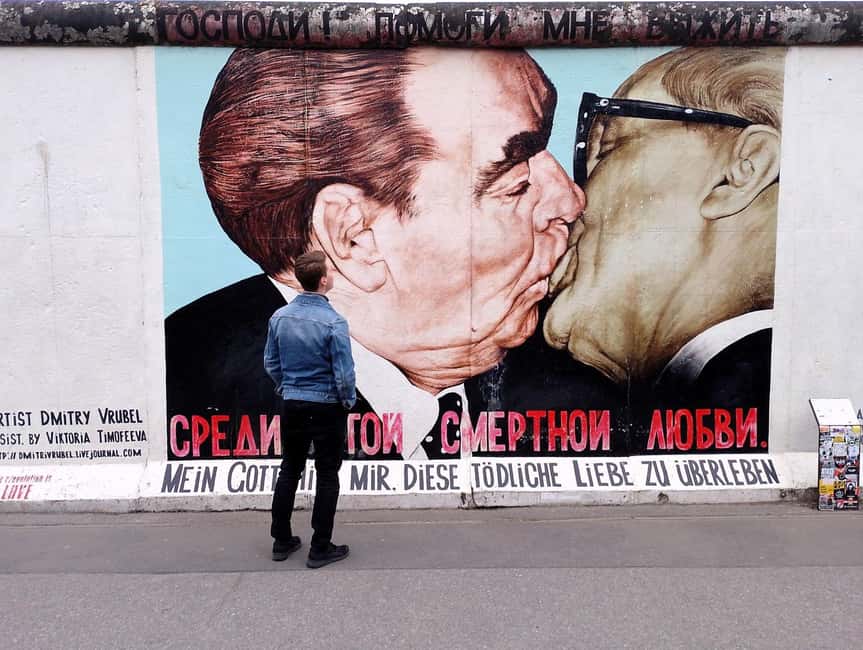 Berlin: From East to West & Wall Tour by Bike with a Guide - Key things to know before you ride