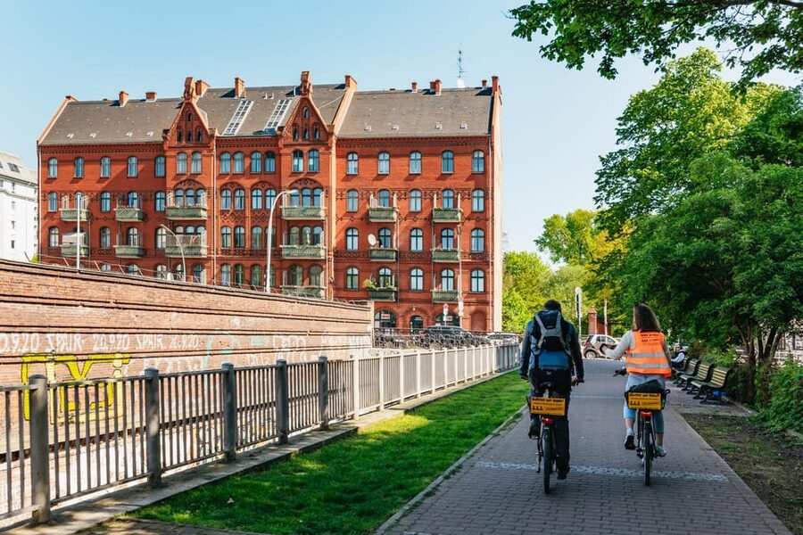 Berlin: Green City Guided Bike Tour - Bürgerpark Pankow and Schönholzer Heide