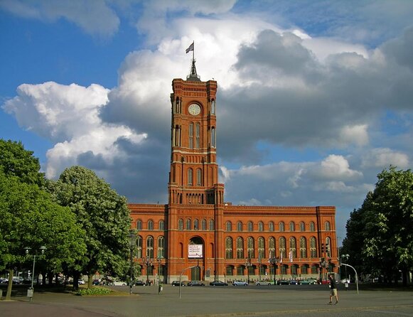 Berlin: Guided Bike Tour to Explore the Highlights - Key points at a glance