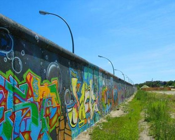 Berlin Highlights Sightseeing Bike Tour in Small Groups - Why Berlin works so well by bicycle