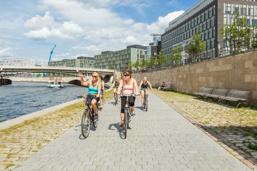 Berlin: Sights and Highlights Bike Tour with a Local Guide - How difficult is the ride?