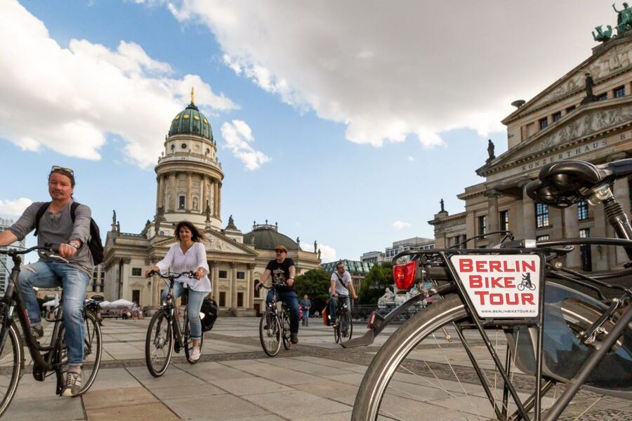 Berlin: Small Group Bike Tour Through City Center - Reichstag and the Government Quarter
