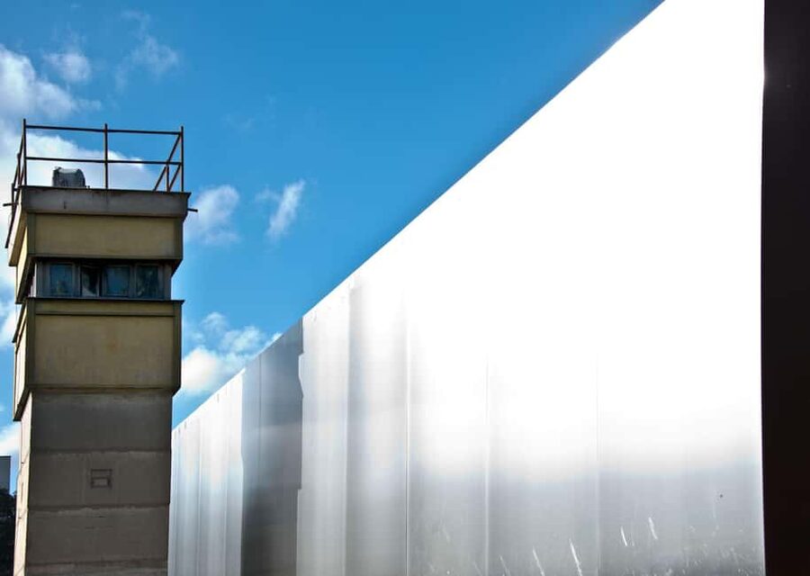 Berlin: The Wall and Third Reich Guided Bike Tour - The Holocaust Memorial and Hitler’s bunker site