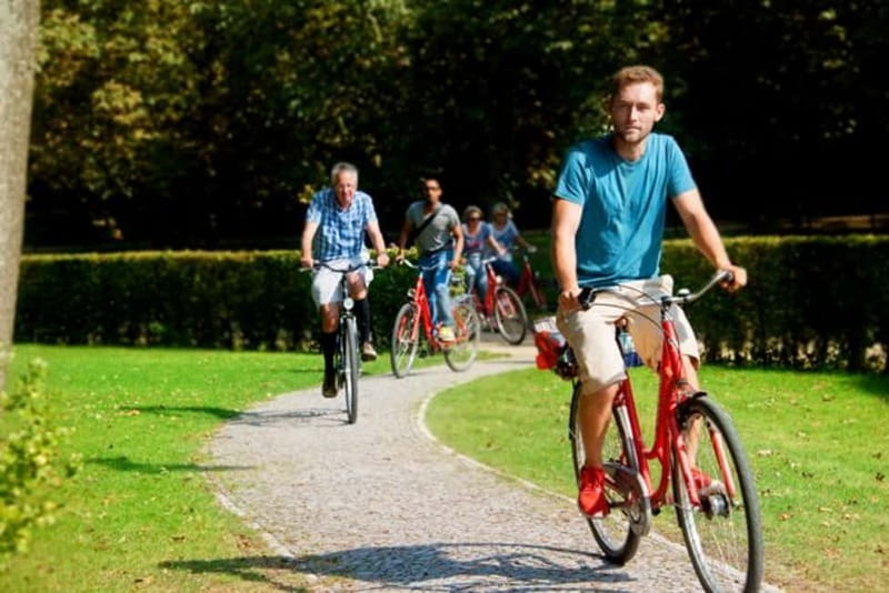 Berlin: Top secret bike tour and hidden gems of the city - Hansaviertel, Großer Weg, and the city’s green side