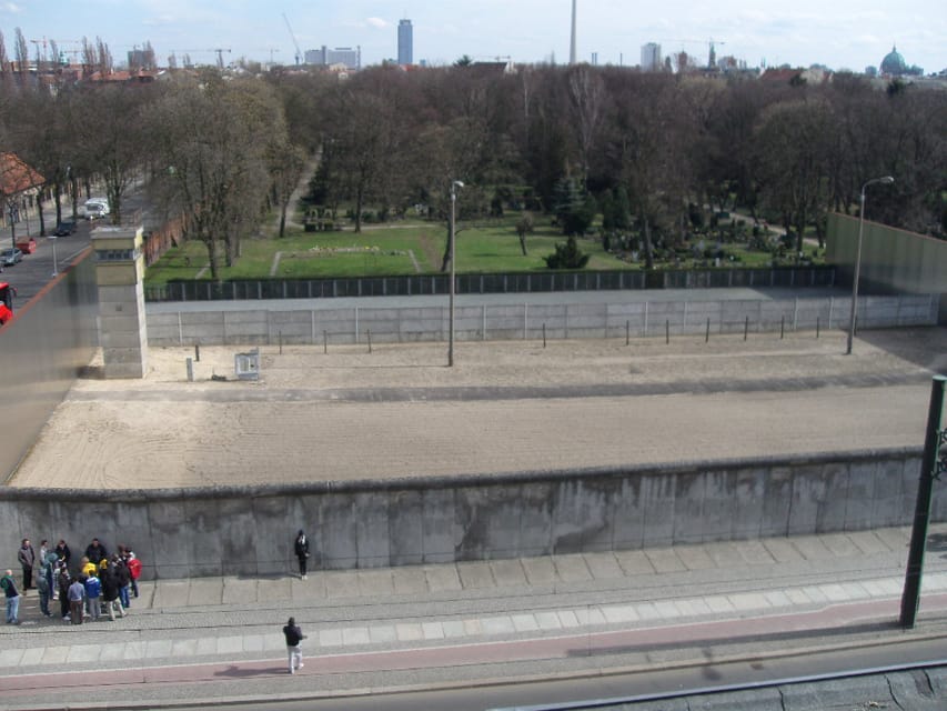 Berlin Wall History Small Group Cycling Tour - Potsdamer Platz and Checkpoint Charlie