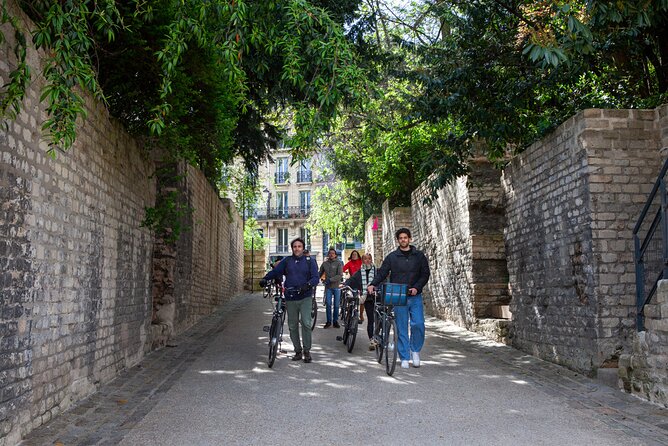 Best of Paris Small Group E-bike Guided tour (w/ optional Cruise) - Notre-Dame, Île Saint-Louis, and the river