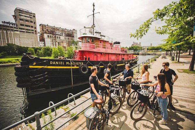 Bike / E-bike Tour : Downtown, Old Montreal, Waterfront by Fitz - McGill University adds architecture and student energy