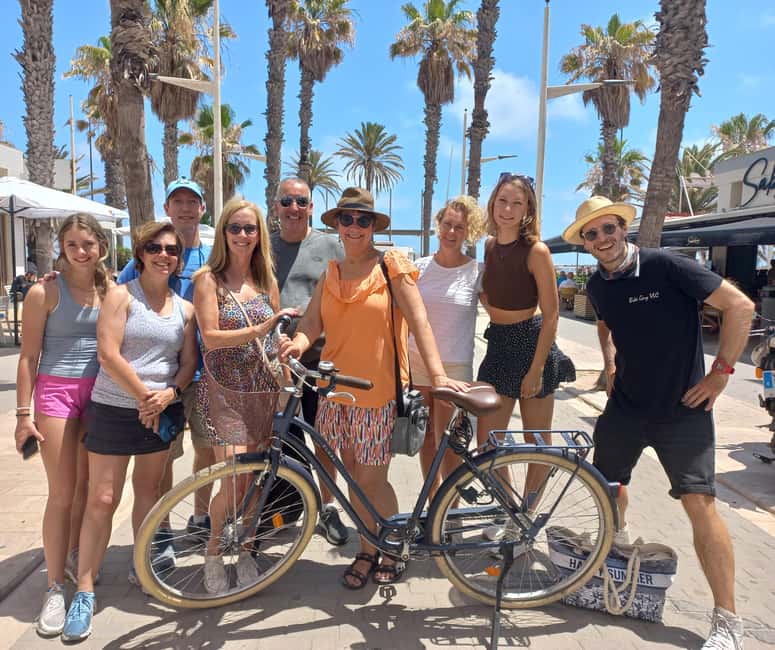 Bike Guy Valencia - City to Beach Tour, plus Bike Guy App! - Meeting Luke at the Torres de Serranos