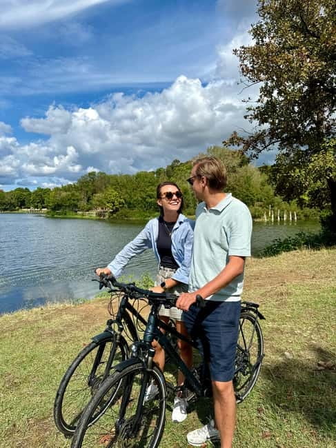 Bike or E-Bike Tour Tirana : Highlights & Grand Park Guided - Why a bicycle is a smart way to see Tirana