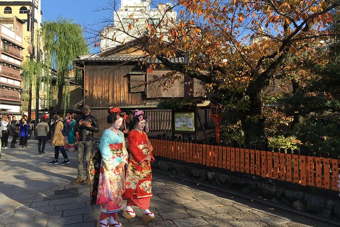 Bike Tour Exploring North Kyoto plus Lunch - Lunch at a traditional Japanese restaurant