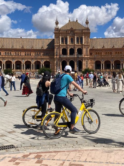 Bike Tour in Seville - What the guides add to the ride