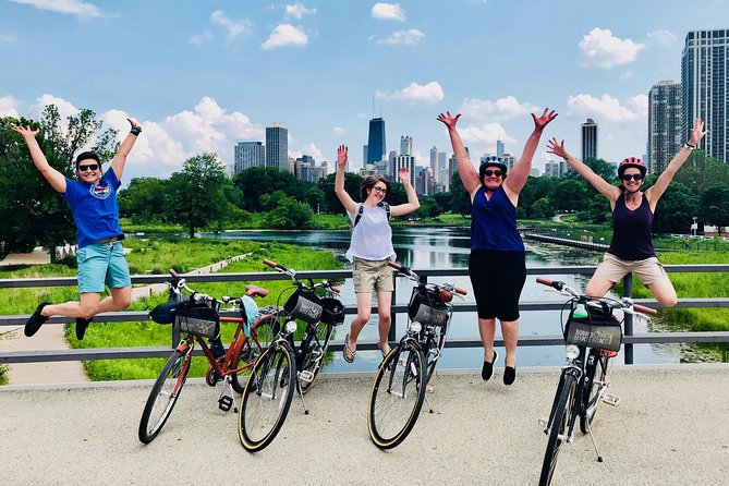 Bike Tour of Chicago's Lakefront Neighborhoods - Why this route works so well in three hours