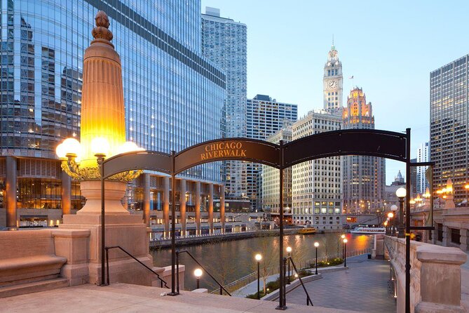 Bikes, Bites & Views: Chicago's Signature Dishes Bike Tour-Adults - Key points to know before you ride