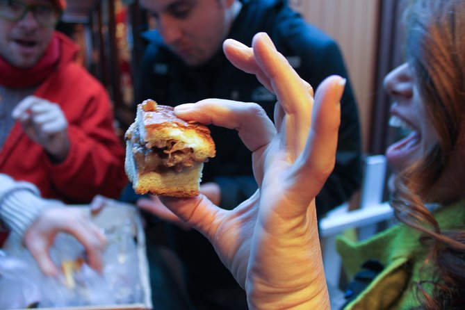 Bikes, Bites & Views: Chicago's Signature Dishes Bike Tour-Adults - Who should book this ride