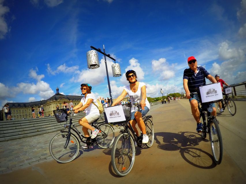 Bordeaux: Essentials 3-Hour Bike Ride - Pont Jacques Chaban-Delmas and the riverfront