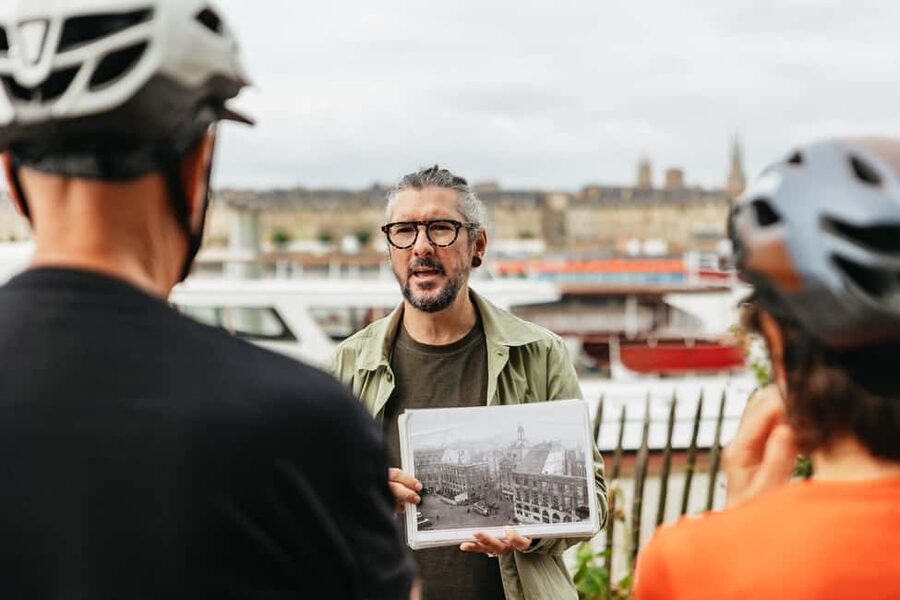 Bordeaux: Historic Center & Chartrons District Bike Tour - The Chaban-Delmas bridge and Chartrons