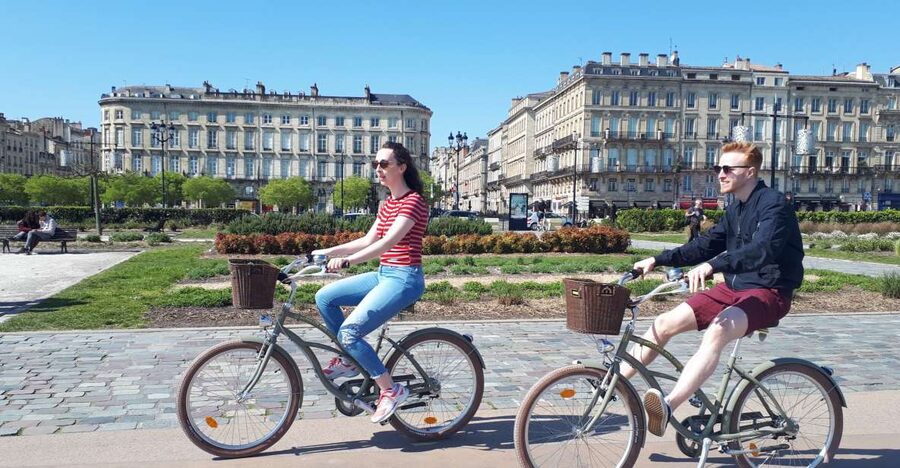 Bordeaux: Top Landmarks & Historic Bike Tour - Cathedral, Saint-Pierre, and the old center