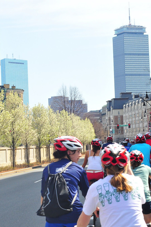 Boston: 2.5-Hour City View Bike Tour - Starting with a fitted bike and a clear plan