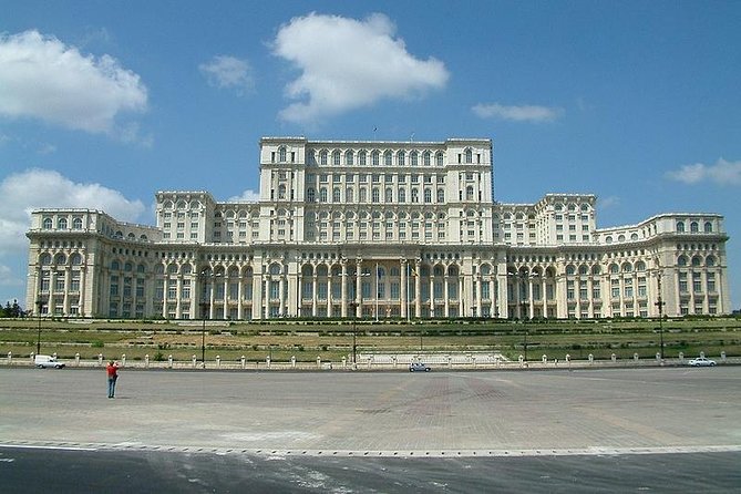 Bucharest Half a Day Bike Tour - Manuc’s Inn connects architecture with food