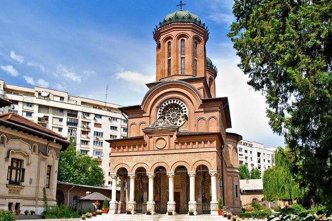 Bucharest Half a Day Bike Tour - Hanul Gabroveni and the old merchant quarter