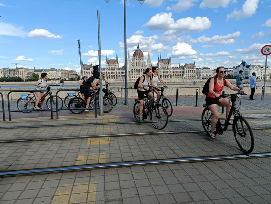Budapest: Guided Bike & E-bike Tour with a Goulash - The goulash break is more useful than a quick snack