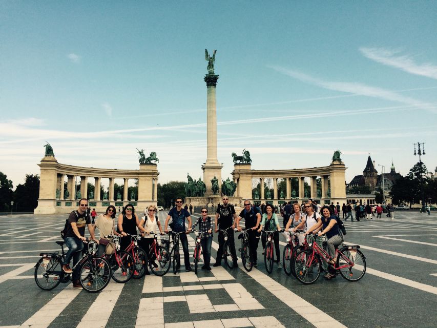 Budapest: Guided Bike Tour Plus - Elizabeth Bridge, Chain Bridge, and the climb to Castle Hill