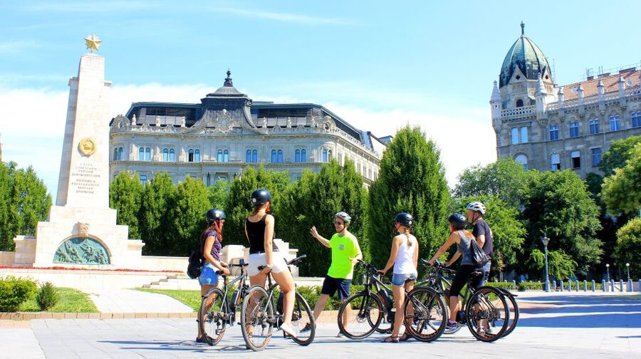 Budapest: Guided City Tour by E-Bike - St. Stephen’s Basilica, Liberty Square, and Parliament