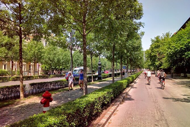 Budapest Highlights Bike Tour with a local guide - City Park, Széchenyi Bath, and Vajdahunyad Castle