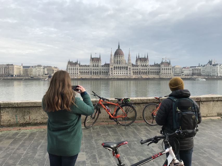 Budapest: Historic Downtown Bicycle Ride with Scenic Views - Starting in the Jewish Quarter near Madách Square