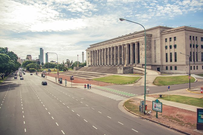 Buenos Aires Bike Tour: North Districts, Recoleta and Palermo - Palermo Woods and the broadest part of the ride