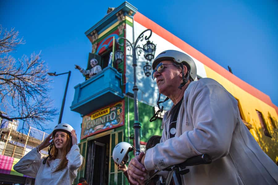 Buenos Aires: Full Day Bike Tour with Lunch - Plaza de Mayo puts the city’s story in one frame
