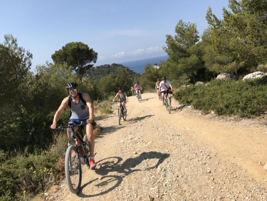 Calanques National Park: E-Mountain Bike with Virtual Guide - Choosing between gravel tracks and small roads