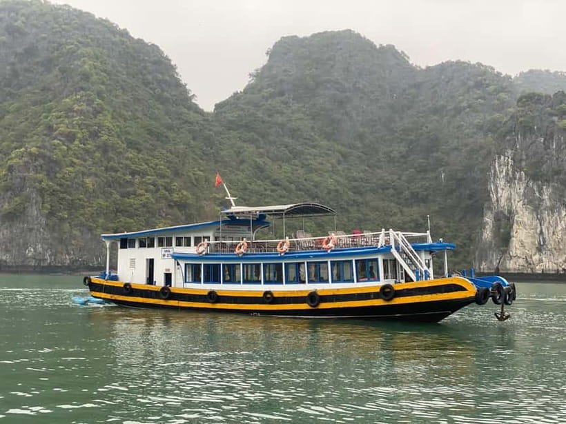 CAT BA: LAN HA & HALONG BAY – KAYAK, BIKE, LUNCH, SNORKEL - Cycling through Cat Ba National Park to Viet Hai